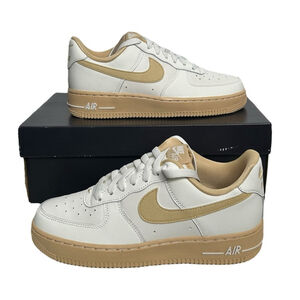 Nike Women's Nike Air Force 1 '07 Sail Sesame Vintage Green Sneaker size 7.5